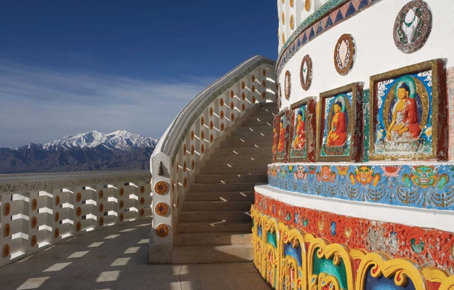 The Jewel in the Lotus – Northern India cultural feast